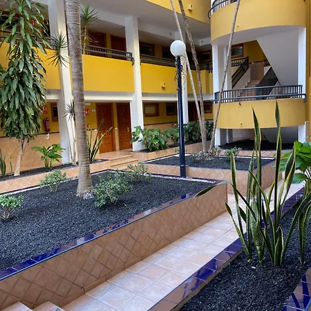 Colon2 プラヤ・デ・ラス・アメリカス