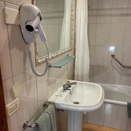 Colon2 4* 플라야데라스아메리카스