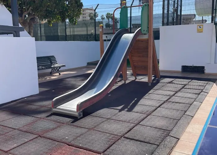 Colon2 プラヤ・デ・ラス・アメリカス