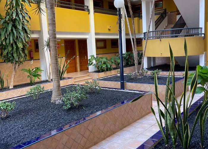 Colon2 プラヤ・デ・ラス・アメリカス