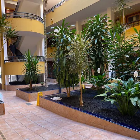 Colon2 Aparthotel